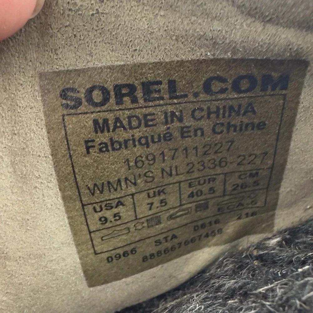 Sorel Joan of Arctic‎ Wedge II Booties Women's Size 9.5 Brown Leather Suede